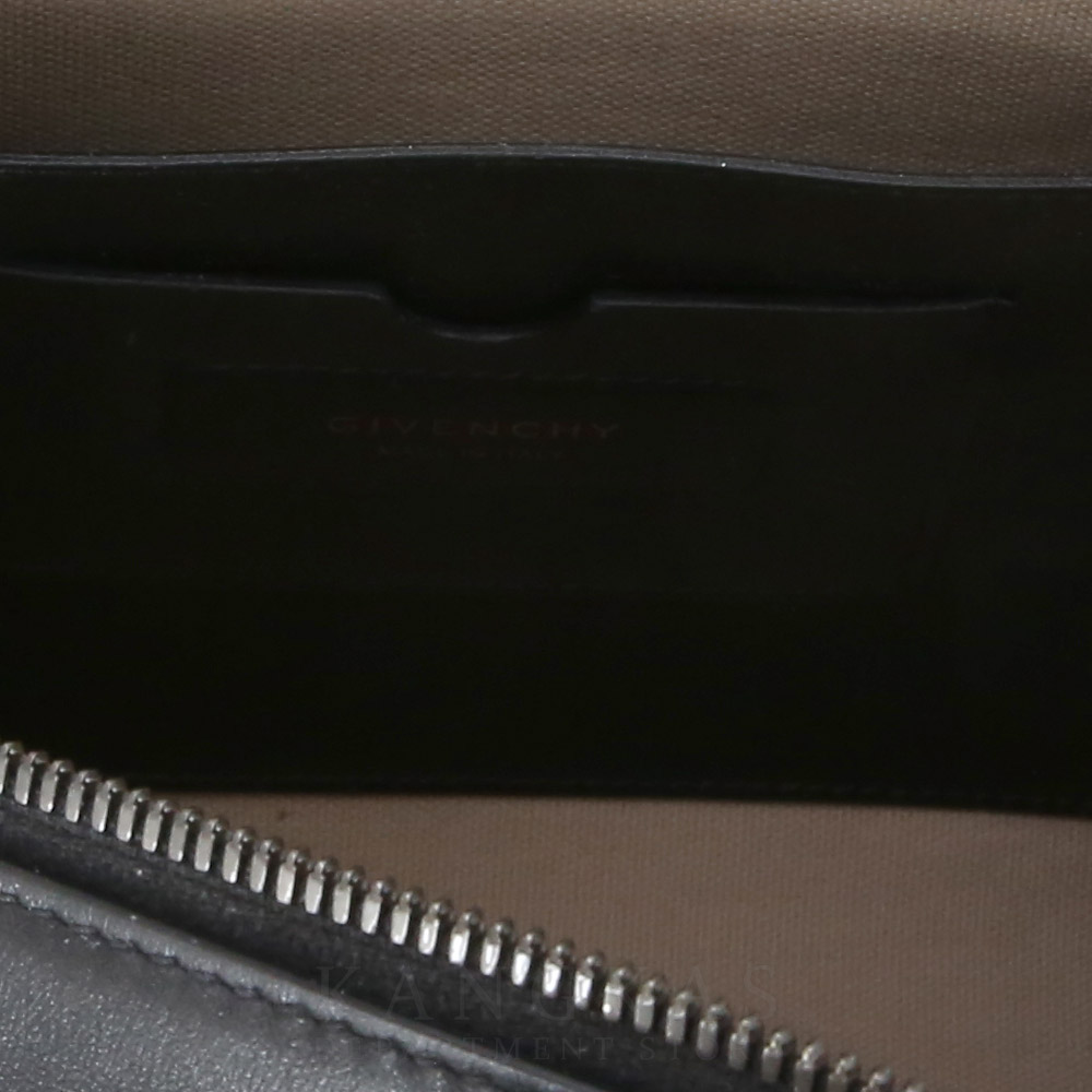 GIVENCHY(USED)지방시 안티고나 소프트 스몰