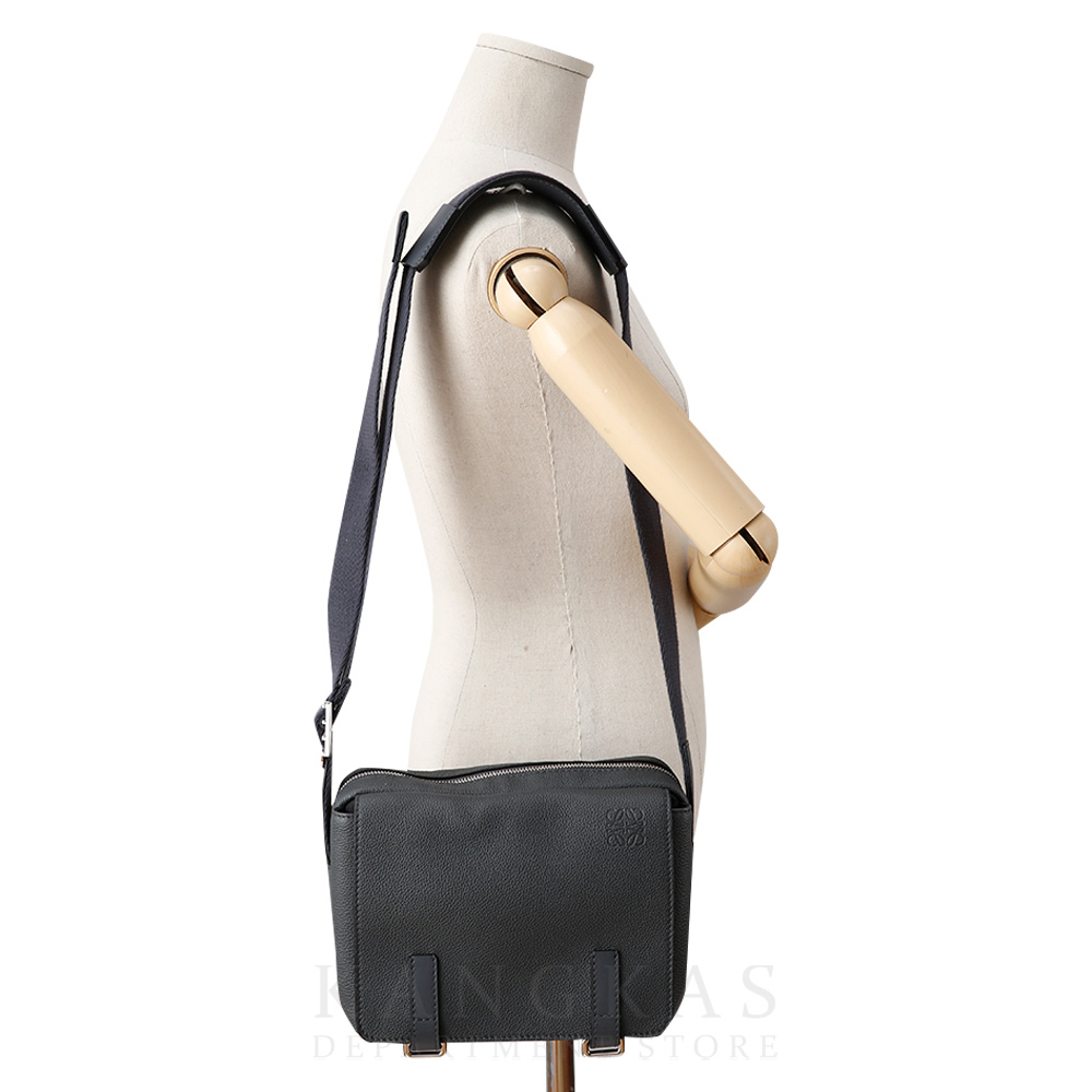 Loewe(USED)로에베 밀리터리 XS 메신저 백