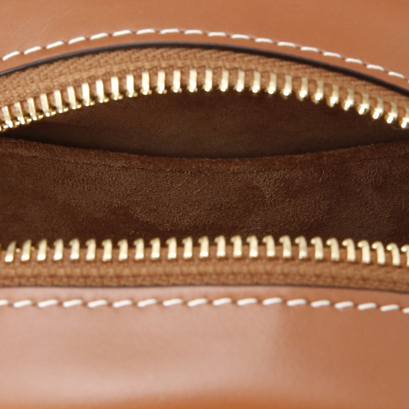 CELINE(USED)셀린느 퀴르 트리옹프 오벌백