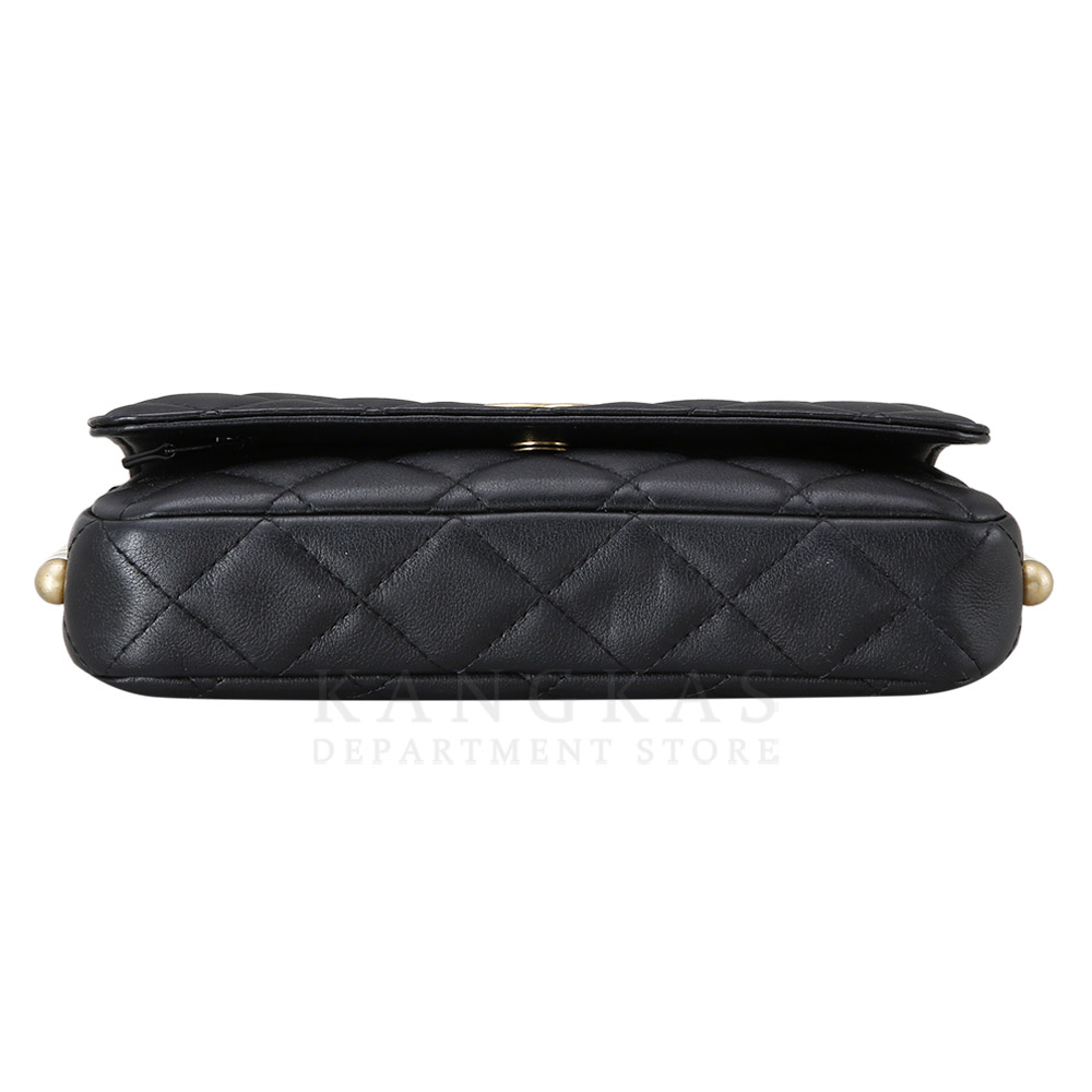 CHANEL(USED)샤넬 램스킨 진주스트랩 WOC
