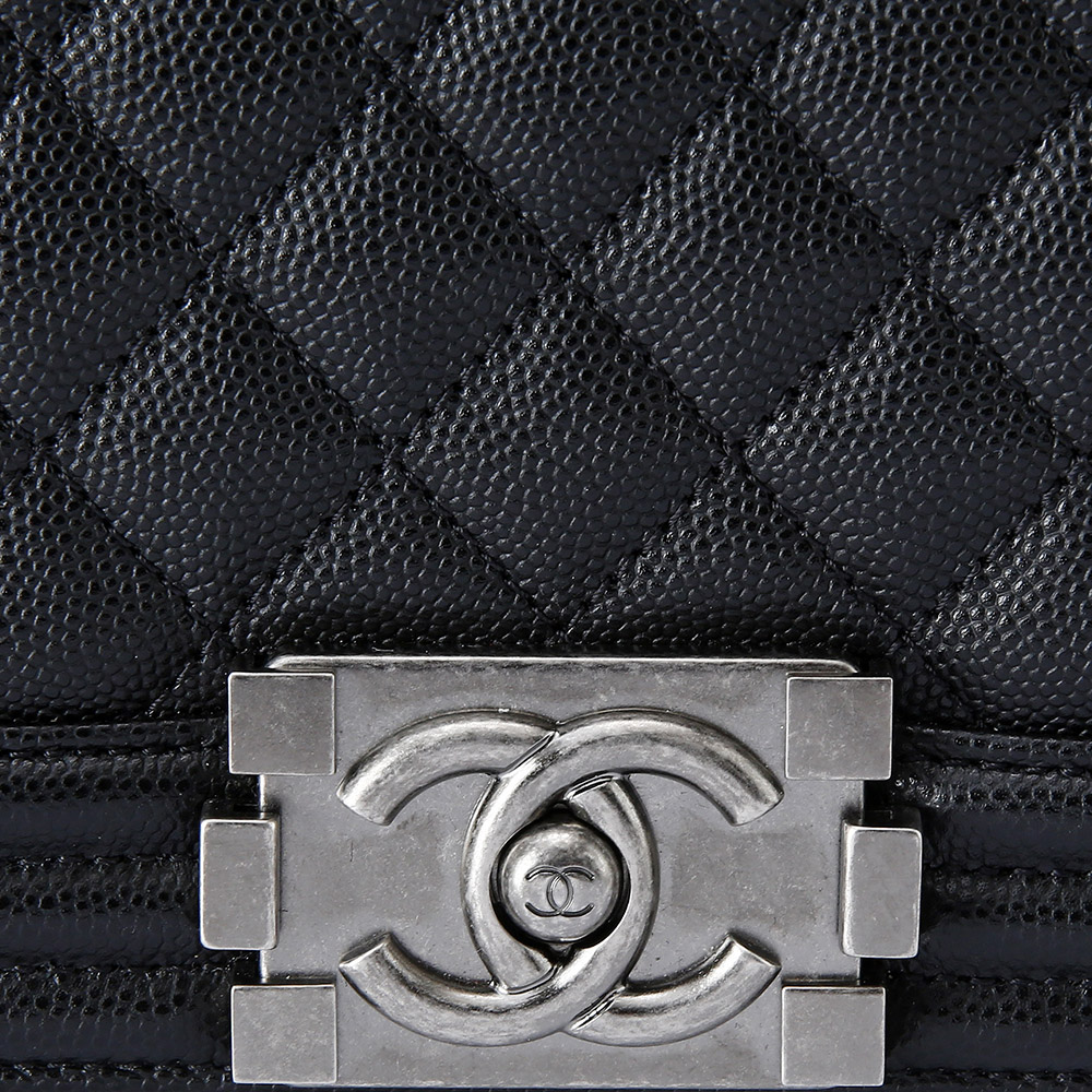 CHANEL(USED)샤넬 캐비어 보이샤넬 미듐 @@@@@