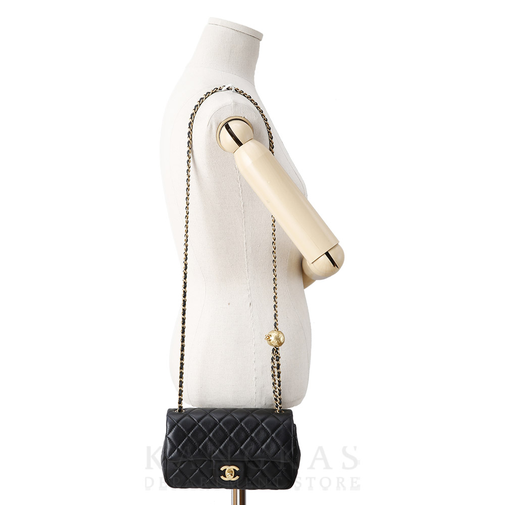 CHANEL(USED)샤넬 클래식 뉴미니 골든볼