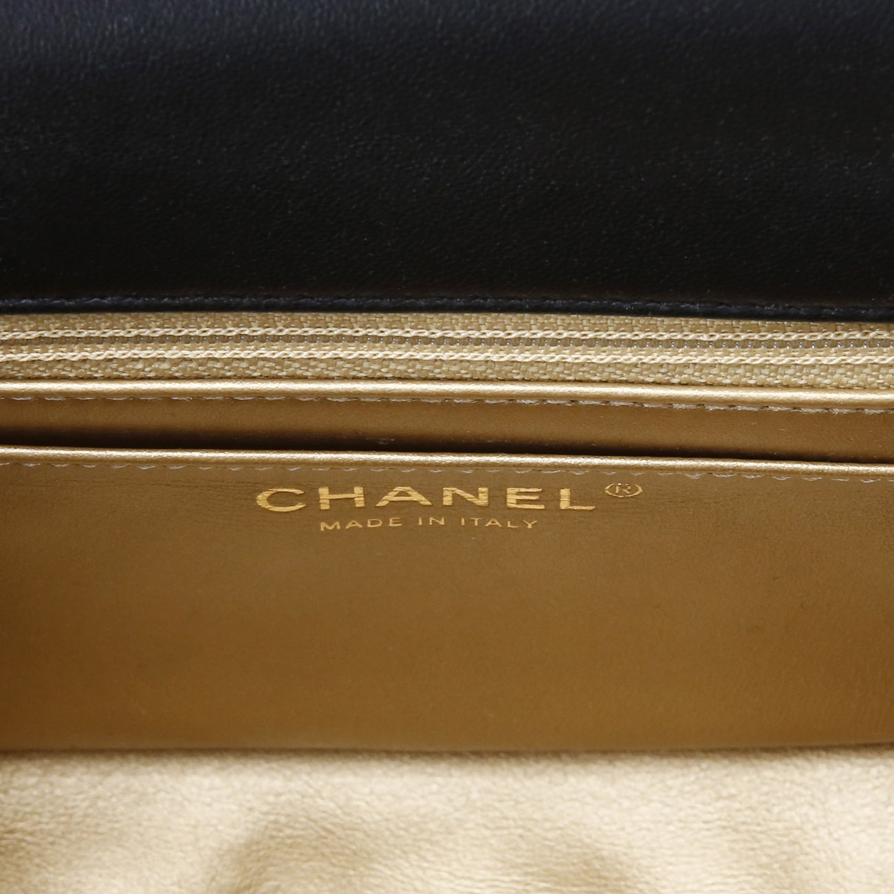 CHANEL(USED)샤넬 클래식 쁘띠삭 골든볼