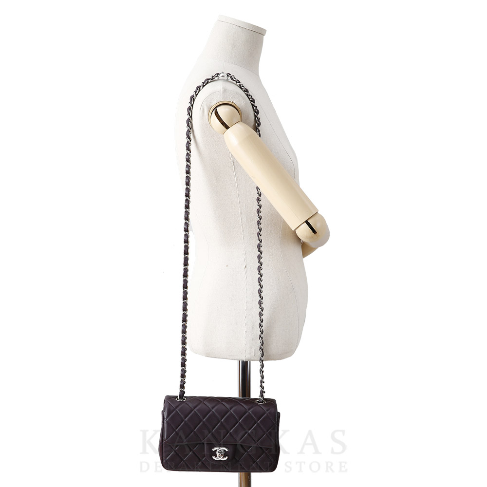 CHANEL(USED)샤넬 램스킨 클래식 뉴미니