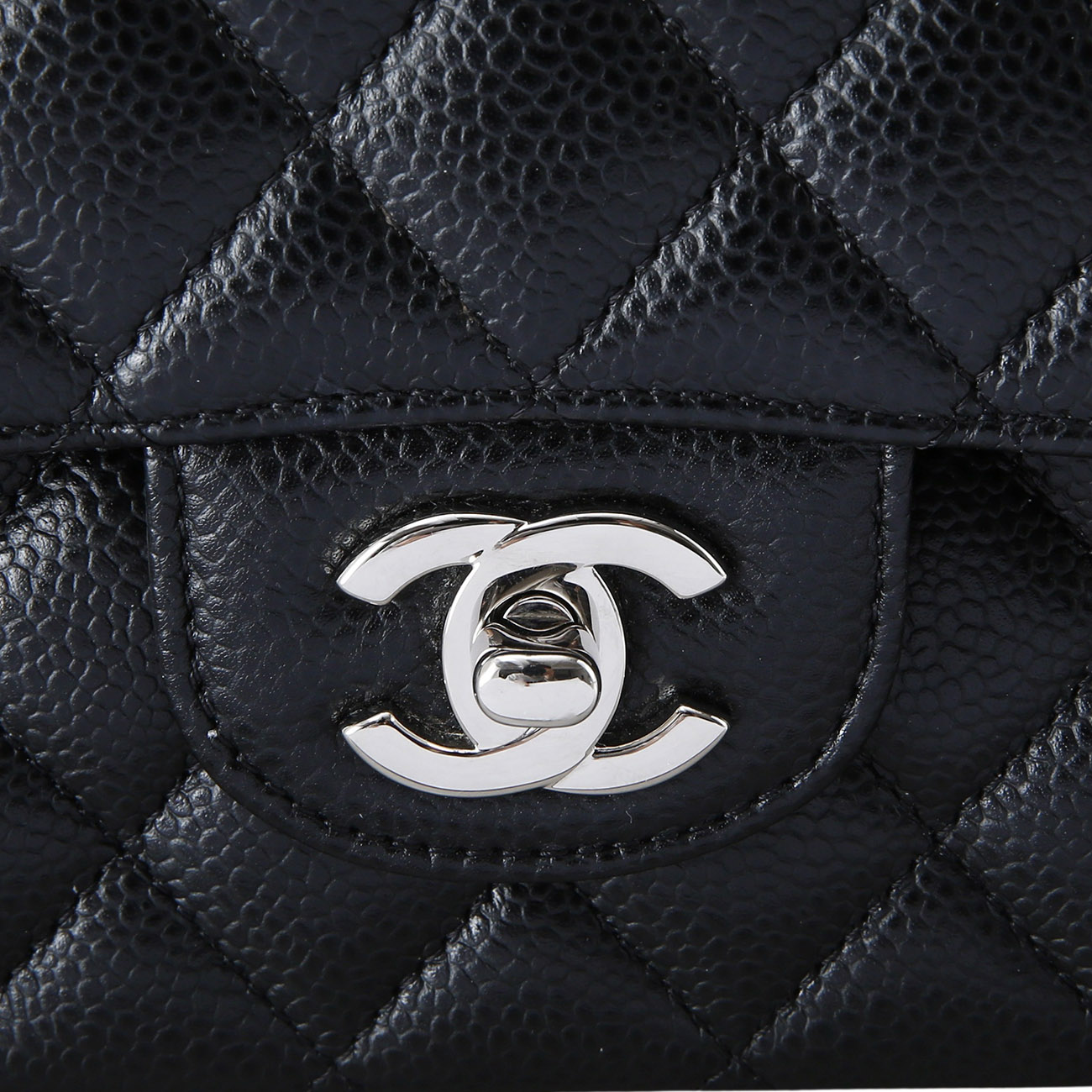 CHANEL(USED)샤넬 캐비어 클래식 미듐 플랩백