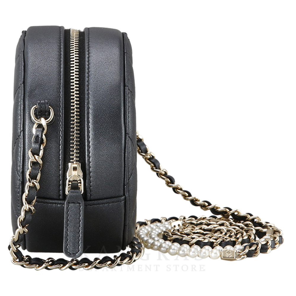 CHANEL(USED)샤넬 시즌 진주 스트랩 라운드 백