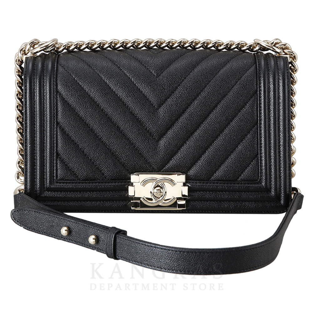 CHANEL(USED)샤넬 캐비어 쉐브론 보이샤넬 미듐