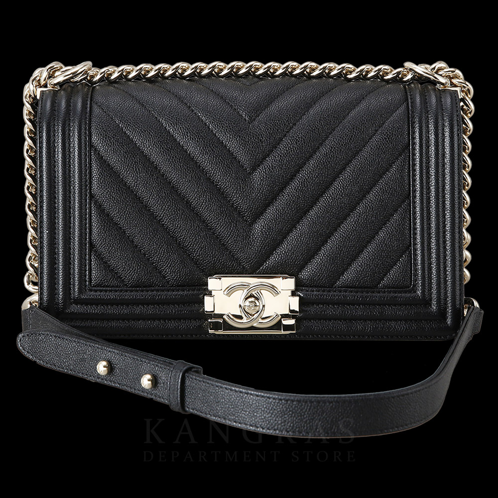 CHANEL(USED)샤넬 캐비어 쉐브론 보이샤넬 미듐
