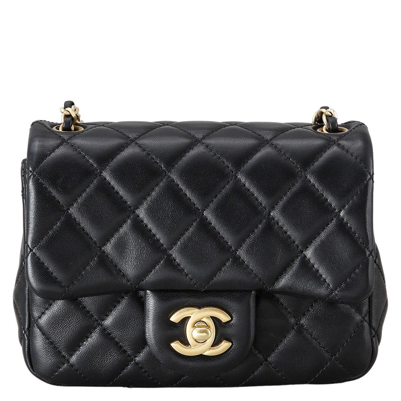 CHANEL(USED)샤넬 램스킨 클래식 쁘띠삭 골든볼