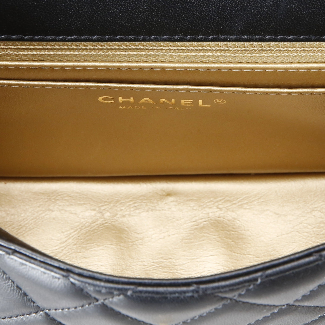 CHANEL(USED)샤넬 램스킨 클래식 쁘띠삭 골든볼