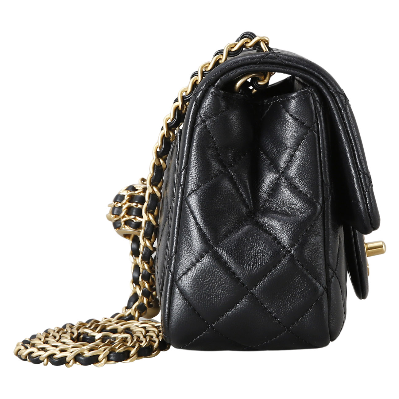 CHANEL(USED)샤넬 램스킨 클래식 쁘띠삭 골든볼