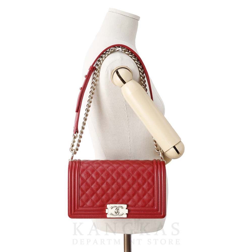 CHANEL(USED)샤넬 캐비어 보이샤넬 미듐 금장