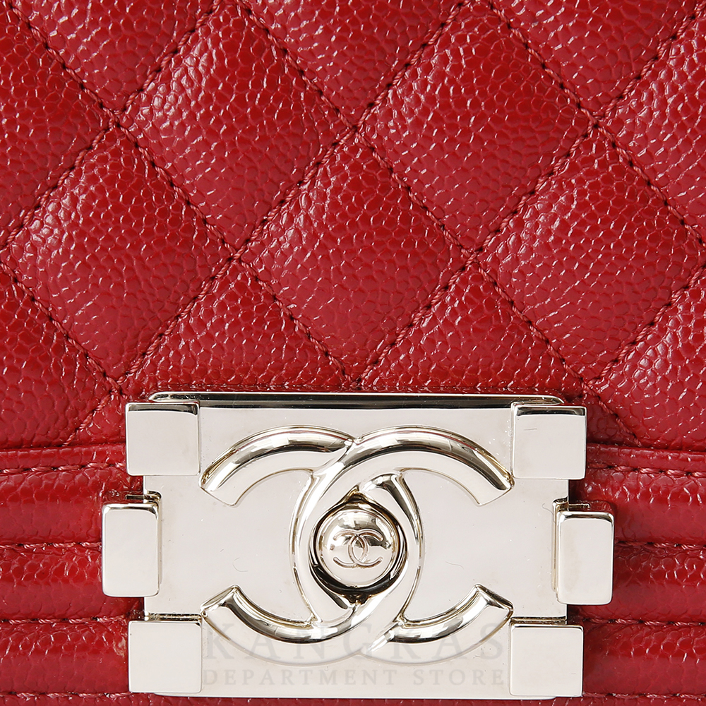 CHANEL(USED)샤넬 캐비어 보이샤넬 미듐 금장
