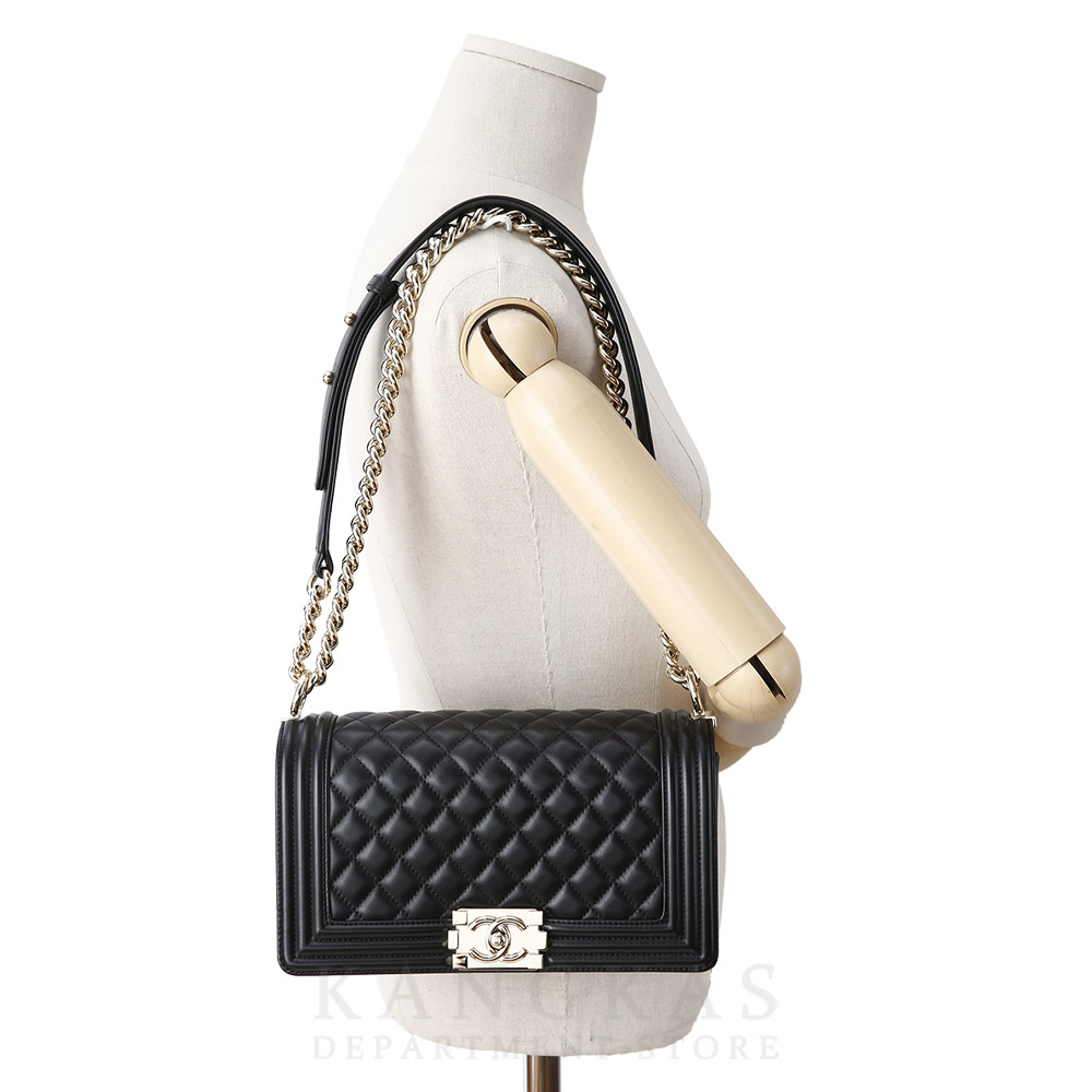 CHANEL(USED)샤넬 보이샤넬 램스킨 미듐