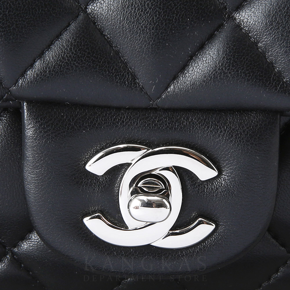 CHANEL(USED)샤넬 클래식 램스킨 쁘띠삭