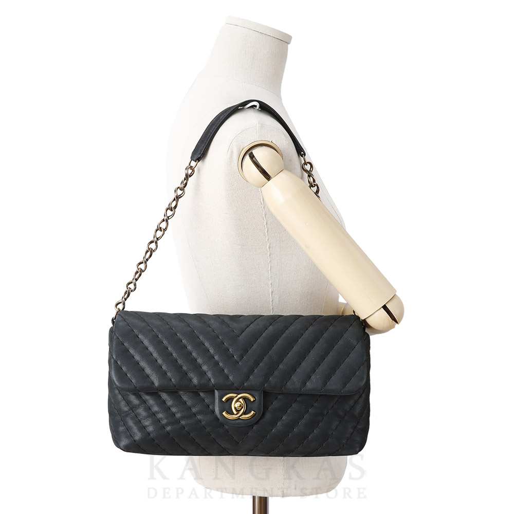 CHANEL(USED)샤넬 시즌 쉐브론 플랩 체인 백