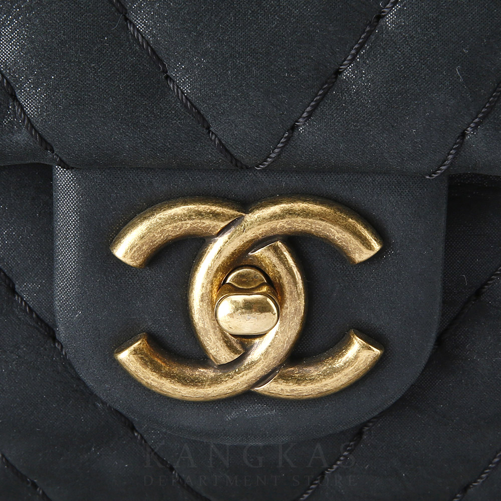 CHANEL(USED)샤넬 시즌 쉐브론 플랩 체인 백