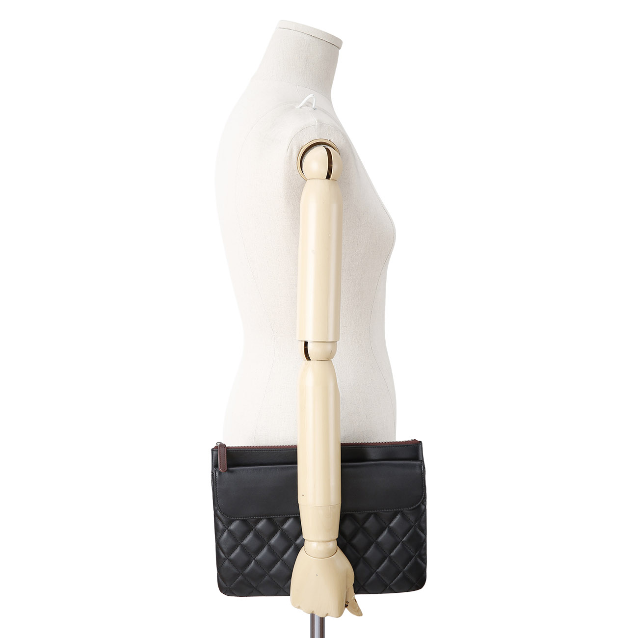 CHANEL(USED)샤넬 램스킨 포켓 플랩 클러치