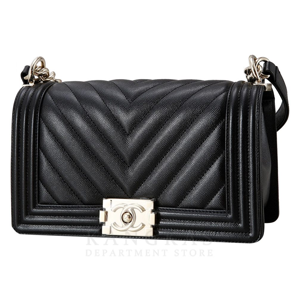 CHANEL(USED)샤넬 캐비어 쉐브론 보이샤넬 미듐