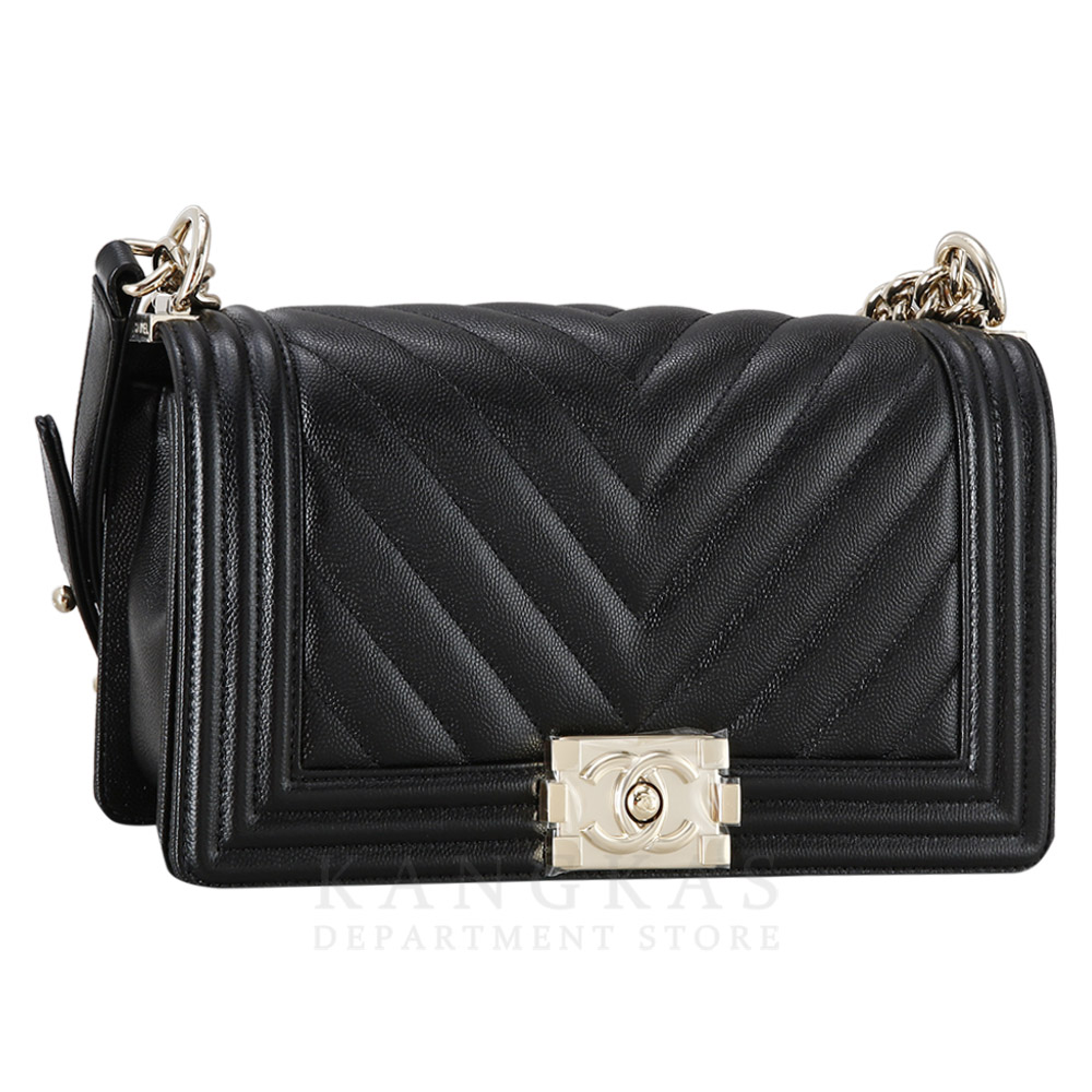 CHANEL(USED)샤넬 캐비어 쉐브론 보이샤넬 미듐
