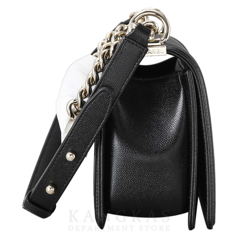 CHANEL(USED)샤넬 캐비어 쉐브론 보이샤넬 미듐