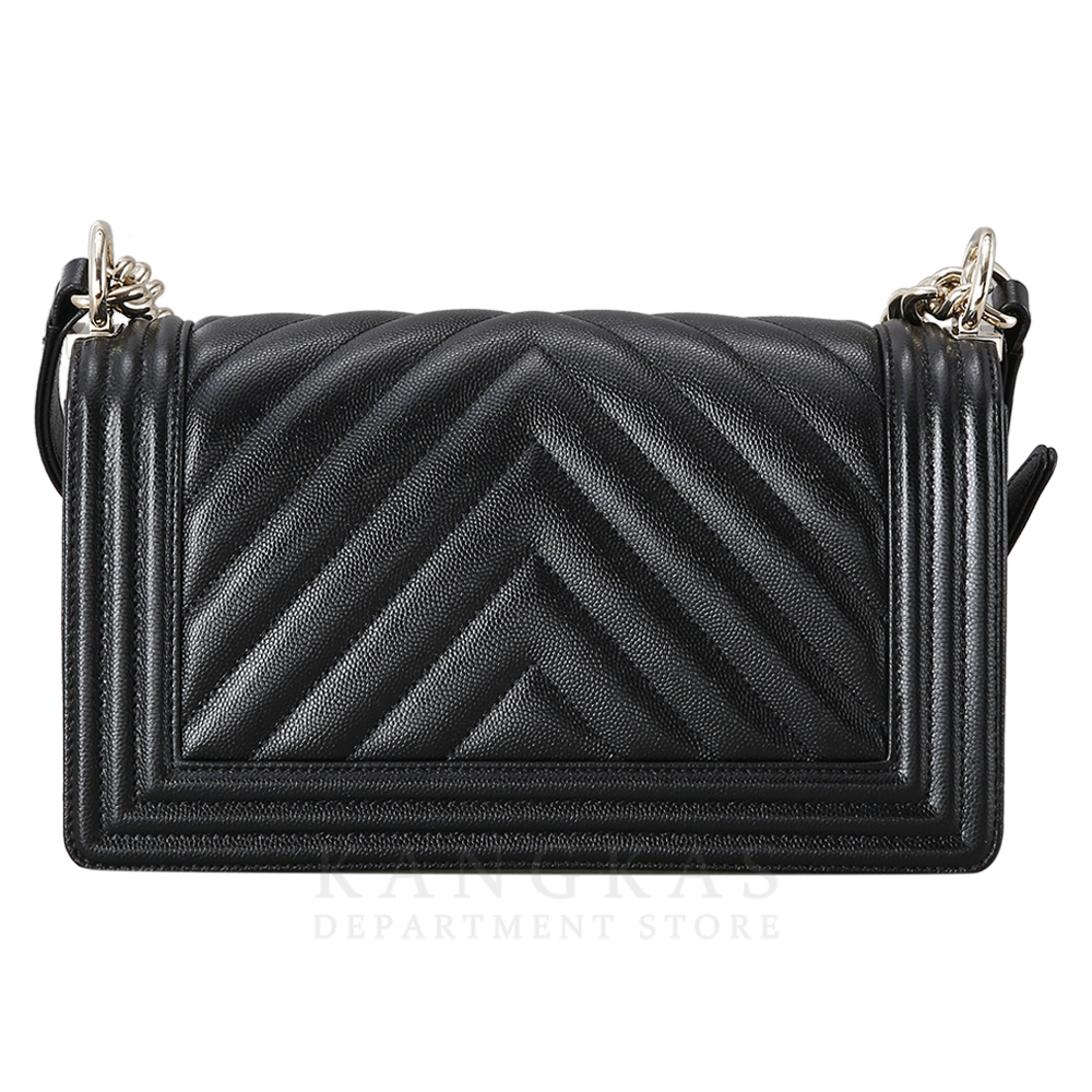 CHANEL(USED)샤넬 캐비어 쉐브론 보이샤넬 미듐