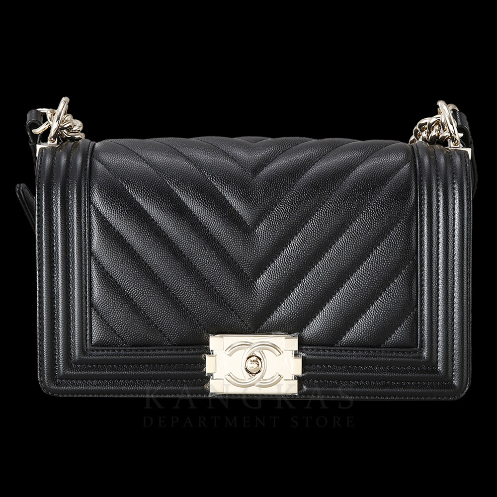 CHANEL(USED)샤넬 캐비어 쉐브론 보이샤넬 미듐