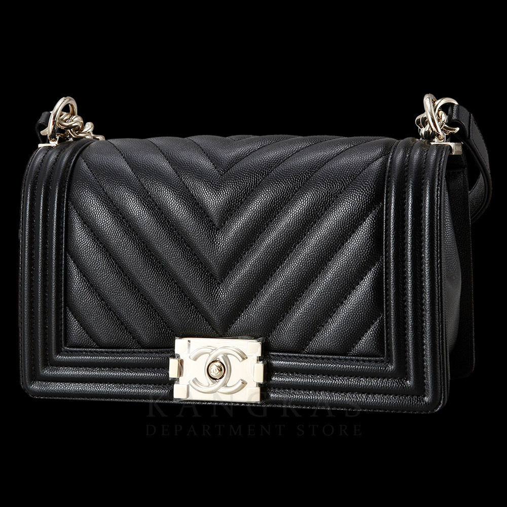 CHANEL(USED)샤넬 캐비어 쉐브론 보이샤넬 미듐