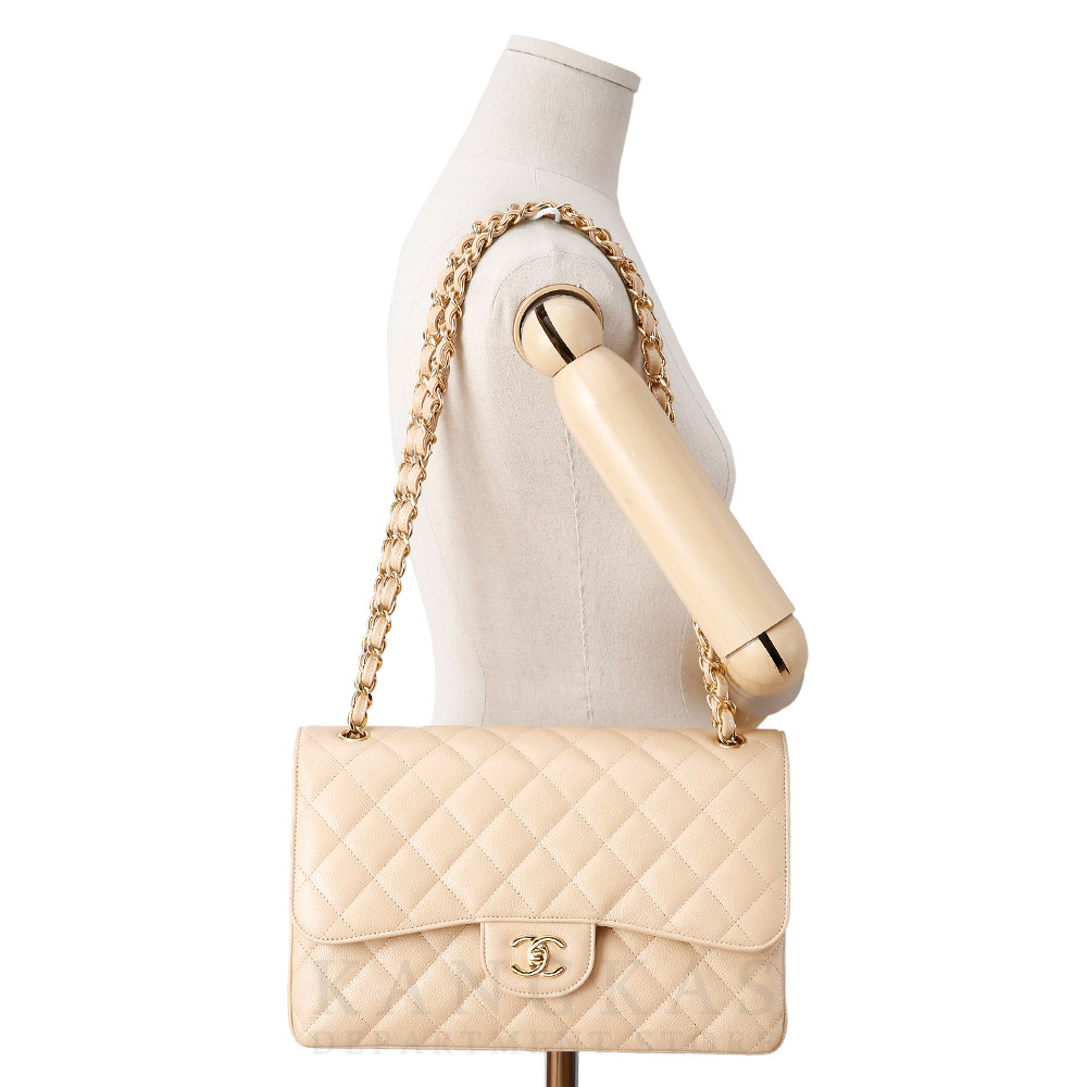 CHANEL(USED)샤넬 베이지 캐비어 클래식 라지 플랩백