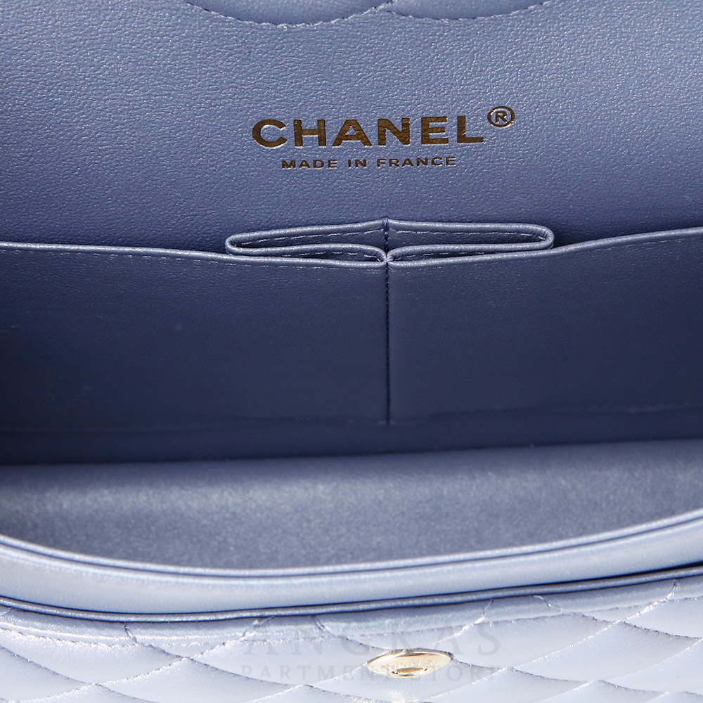 CHANEL(USED)샤넬 클래식 램스킨 미듐 플랩백