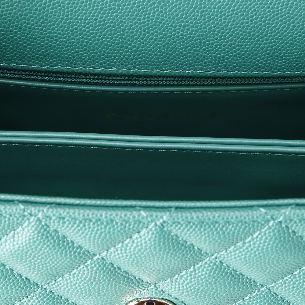 CHANEL(NEW)샤넬 캐비어 코코핸들23 스몰 그린 (새상품) NEW PRODUCT