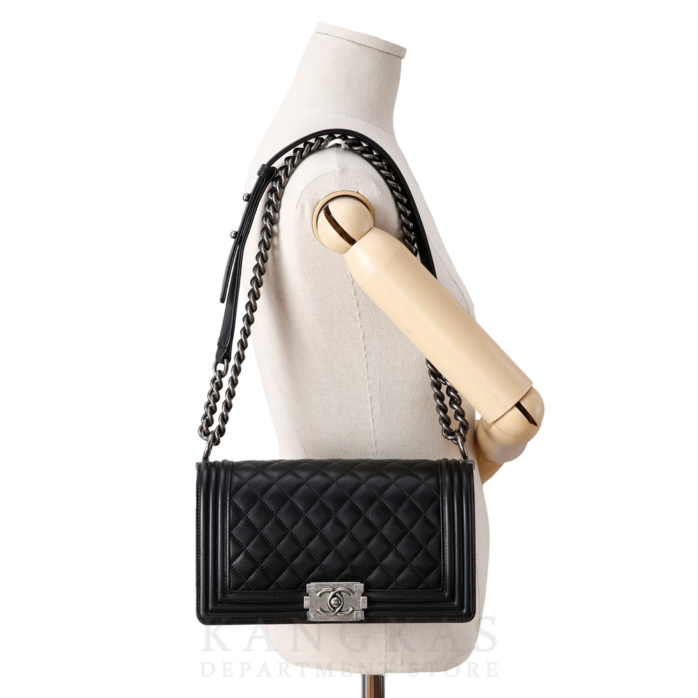 CHANEL(USED)샤넬 보이샤넬 램스킨 미듐