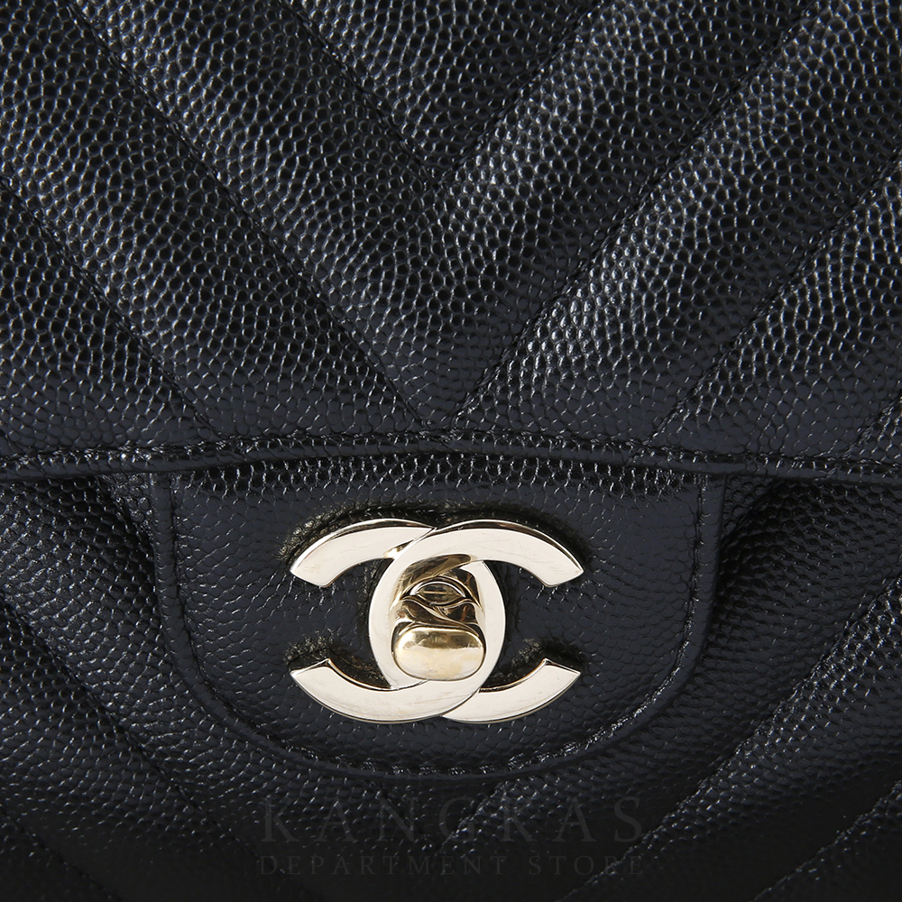CHANEL(USED)샤넬 클래식 캐비어 쉐브론 미듐