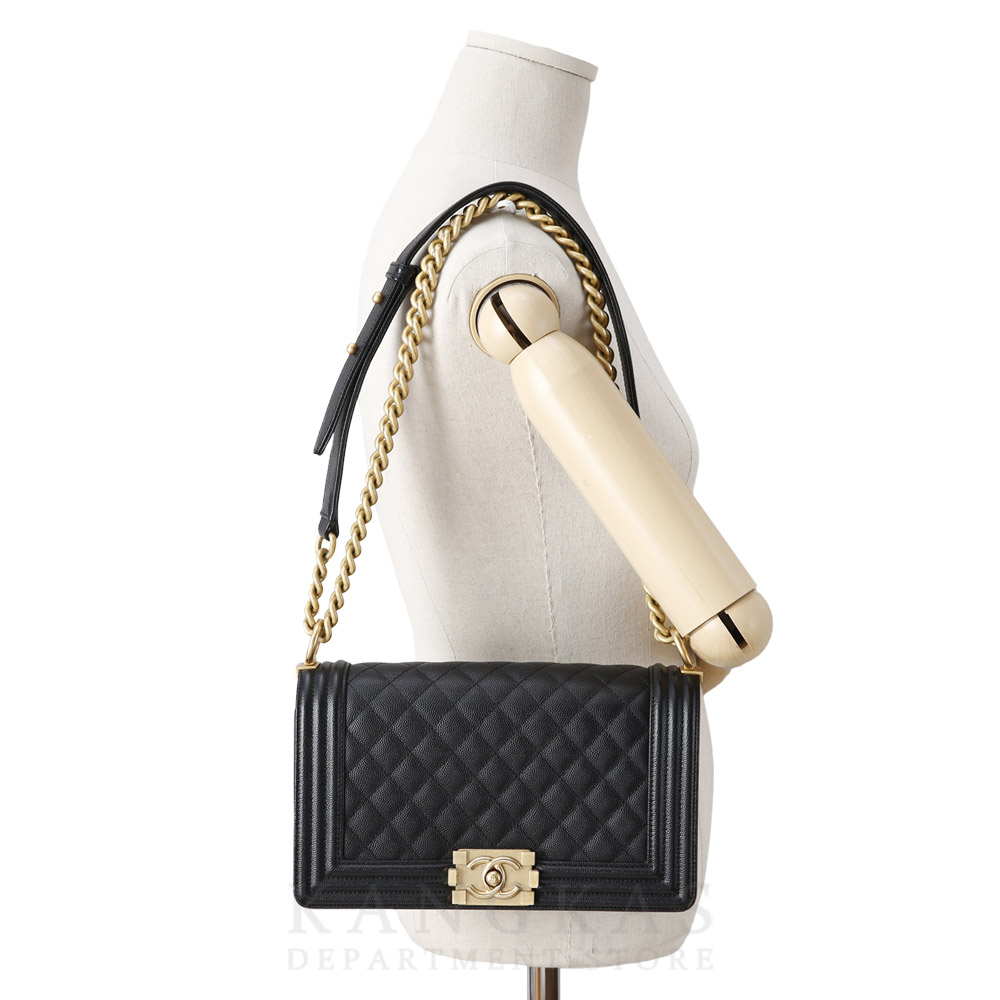 CHANEL(USED)샤넬 캐비어 보이샤넬 미듐
