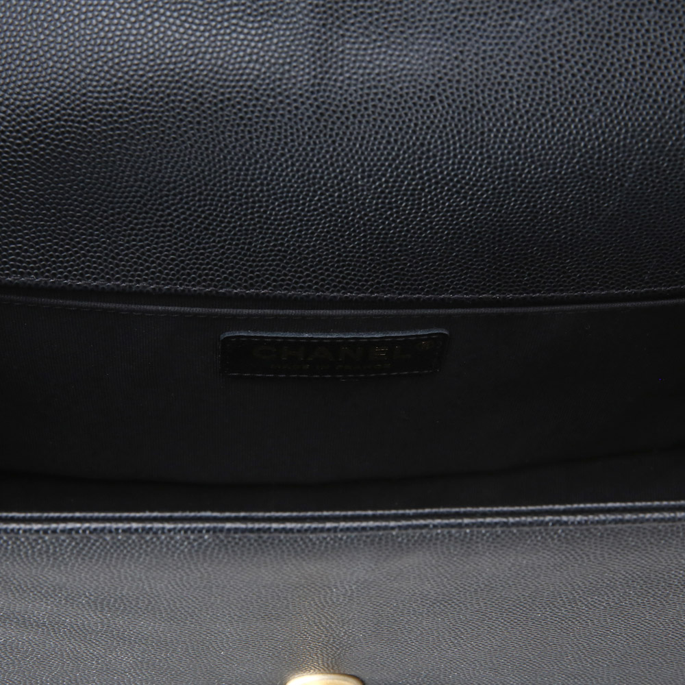 CHANEL(USED)샤넬 캐비어 보이샤넬 미듐
