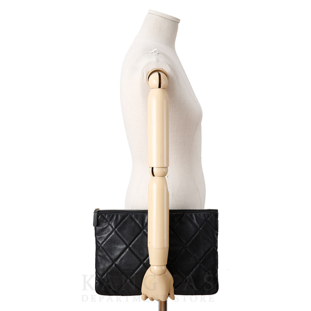 CHANEL(USED)샤넬 19 클러치