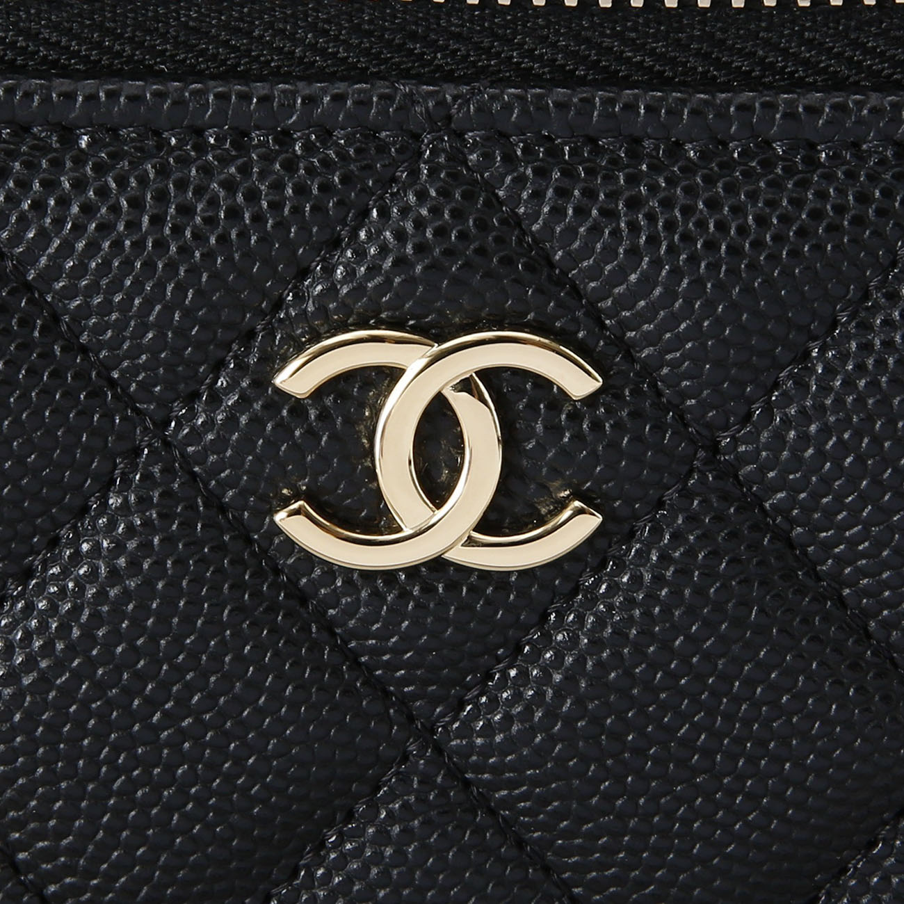 CHANEL(USED)샤넬 시즌 캐비어 포커 장식 베니티 체인 백