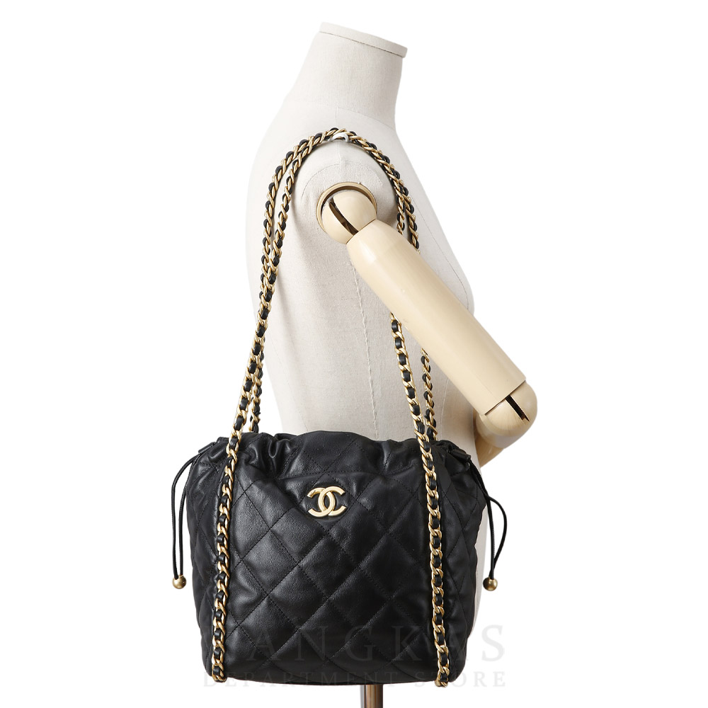 CHANEL(USED)샤넬 AS3125 시즌 드로스트링 체인 버킷백