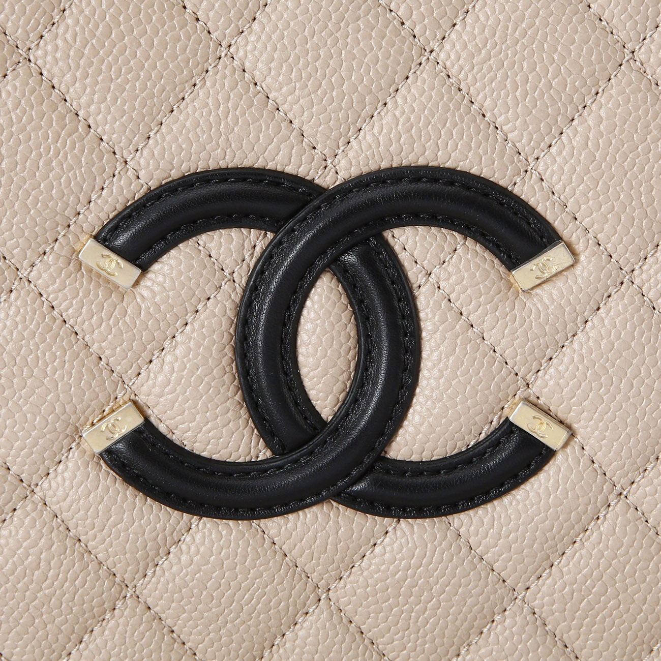 CHANEL(USED)샤넬 캐비어 코스메틱 케이스 체인 백