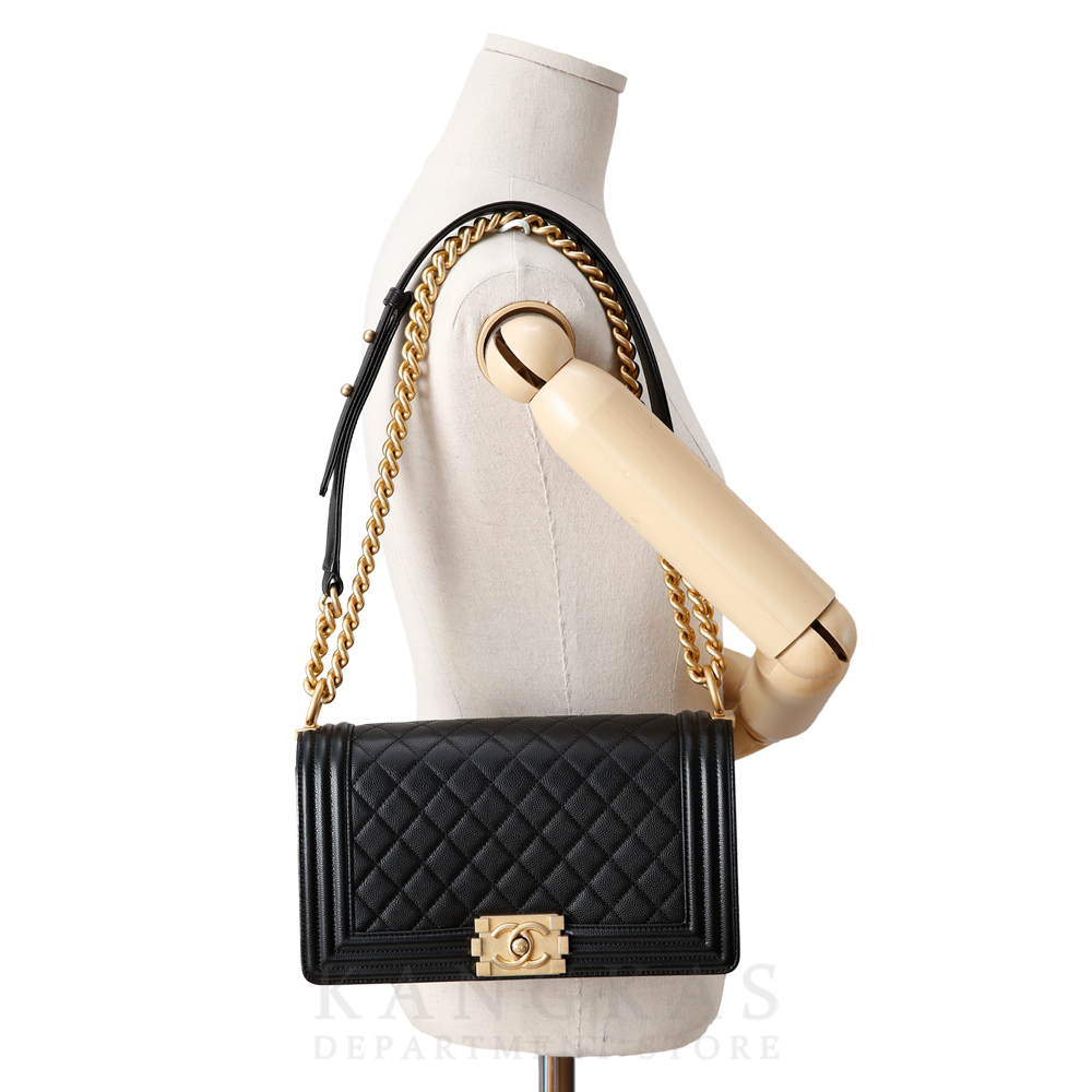 CHANEL(USED)샤넬 보이샤넬 캐비어 미듐 금장