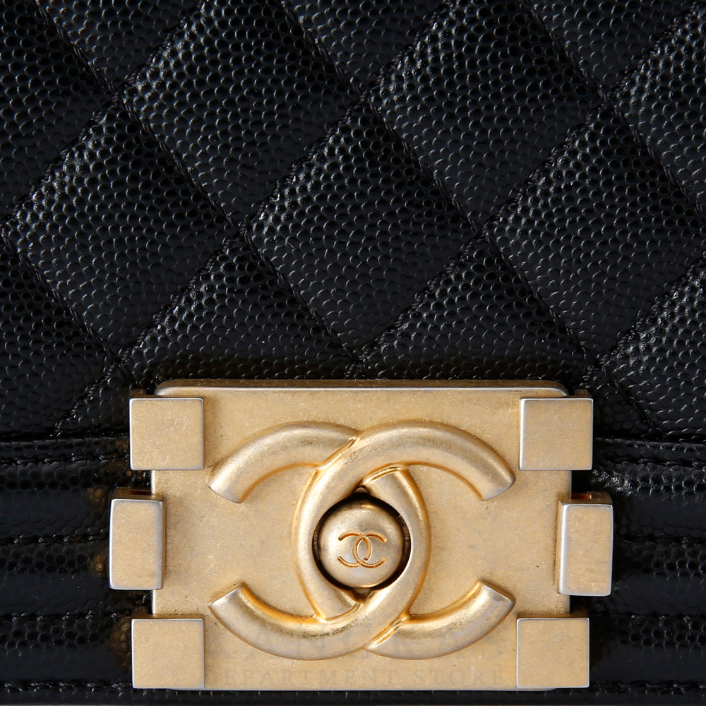 CHANEL(USED)샤넬 보이샤넬 캐비어 미듐 금장