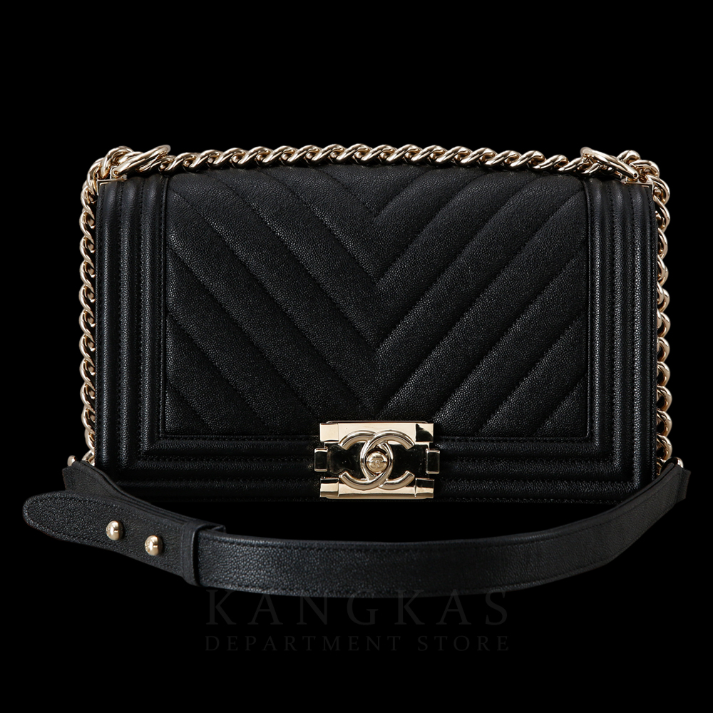 CHANEL(USED)샤넬 캐비어 쉐브론 보이샤넬 미듐 플랩백