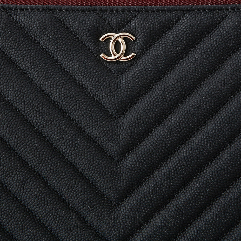 CHANEL(USED)샤넬 클래식 쉐브론 클러치 뉴미듐