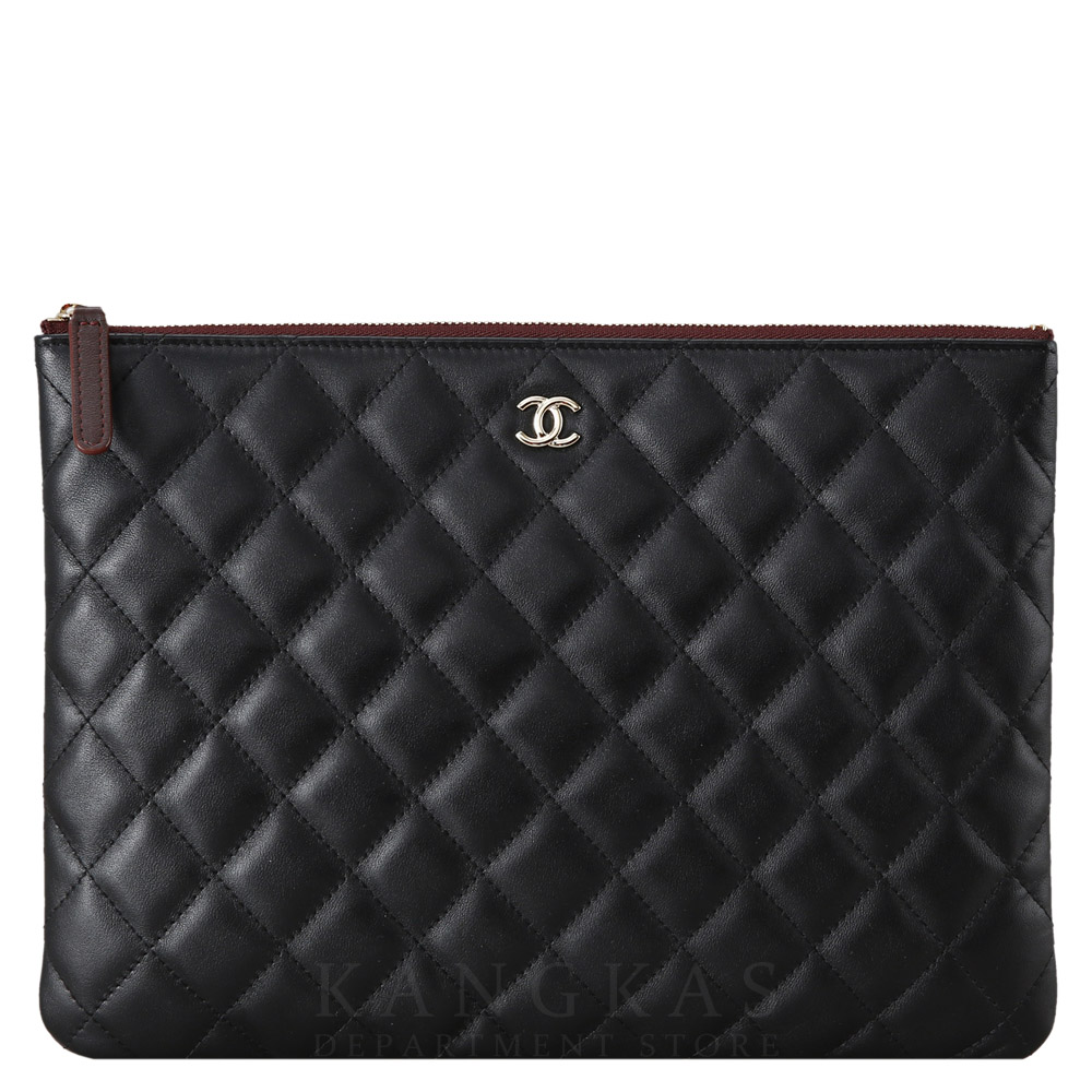 CHANEL(USED)샤넬 클래식 램스킨 클러치 뉴미듐