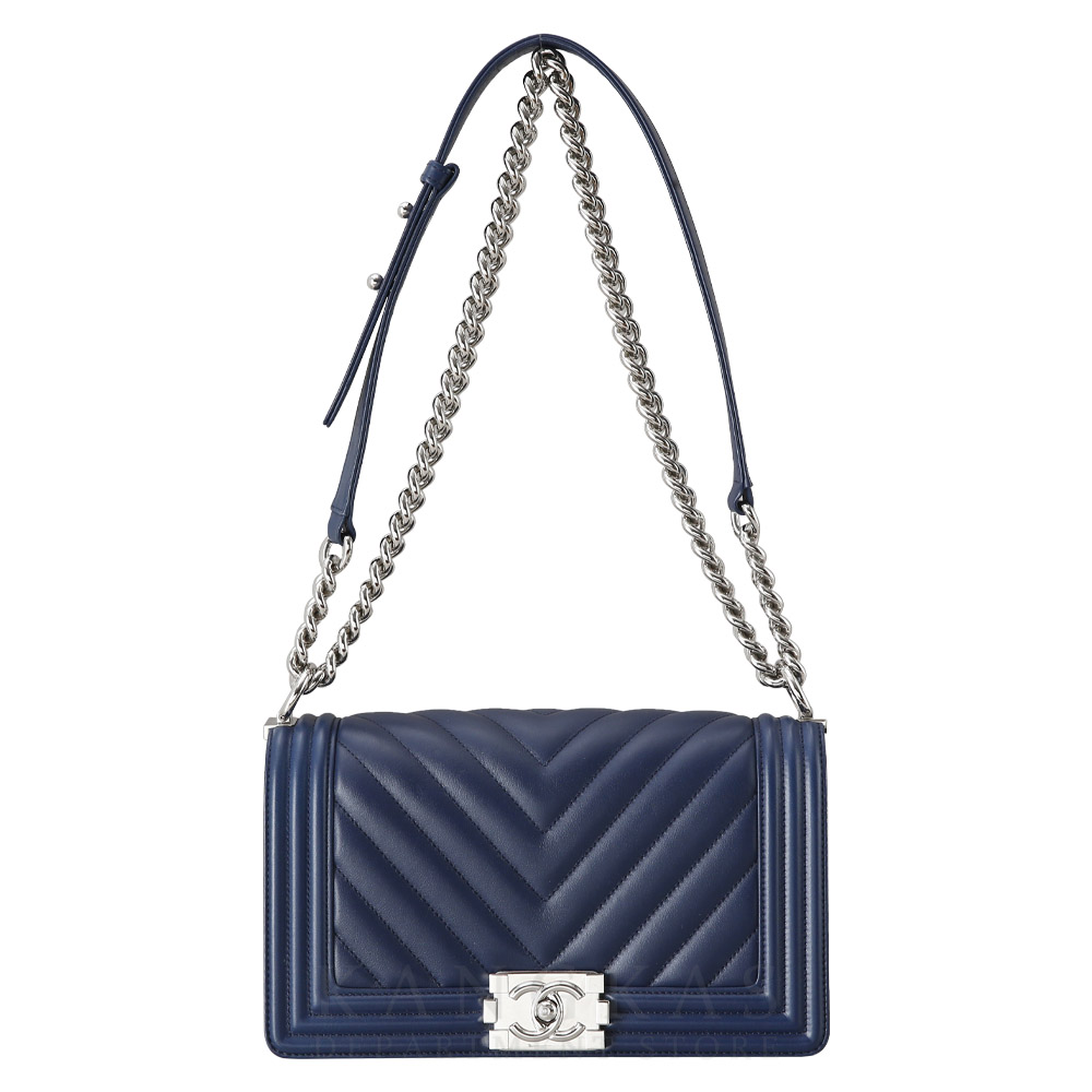 CHANEL(USED)샤넬 램스킨 쉐브론 보이샤넬 미듐