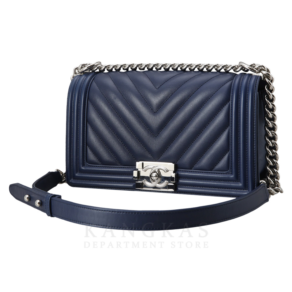 CHANEL(USED)샤넬 램스킨 쉐브론 보이샤넬 미듐