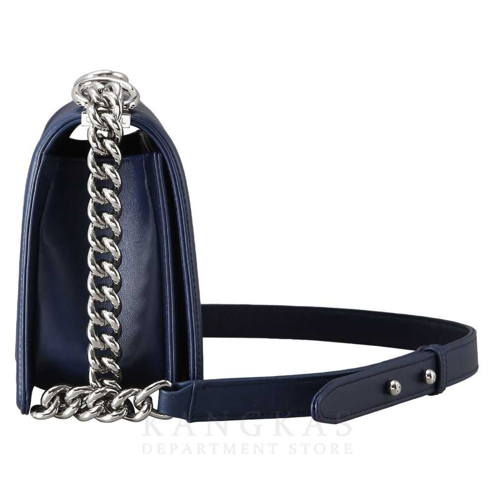 CHANEL(USED)샤넬 램스킨 쉐브론 보이샤넬 미듐