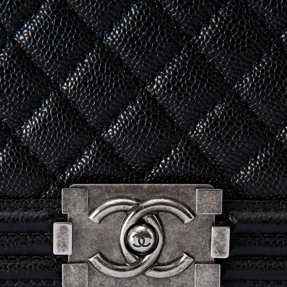 CHANEL(USED)샤넬 캐비어 보이샤넬 미듐