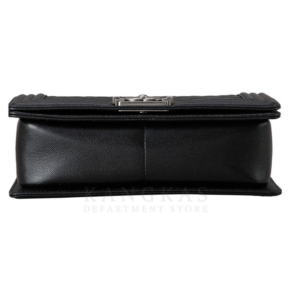 CHANEL(USED)샤넬 캐비어 보이샤넬 미듐