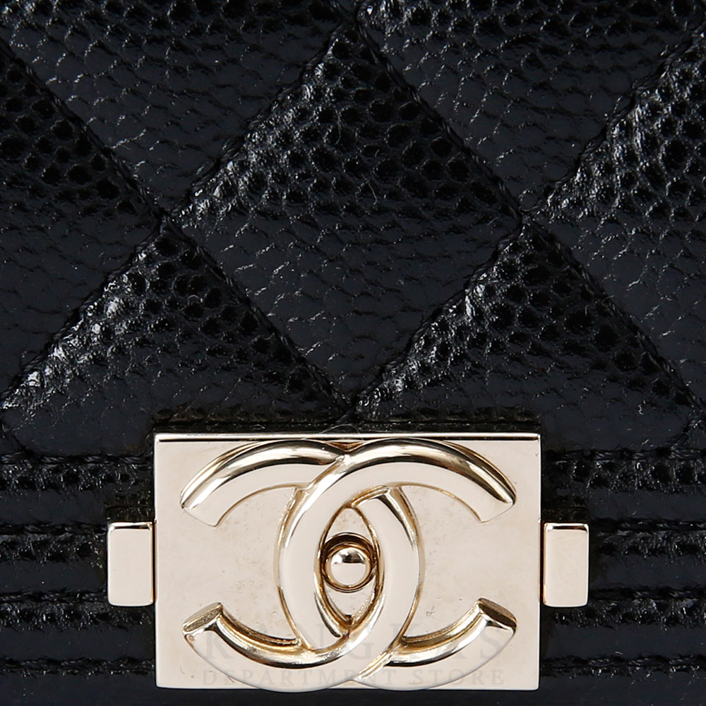 CHANEL(USED)샤넬 AP2302 캐비어 보이샤넬 미니백
